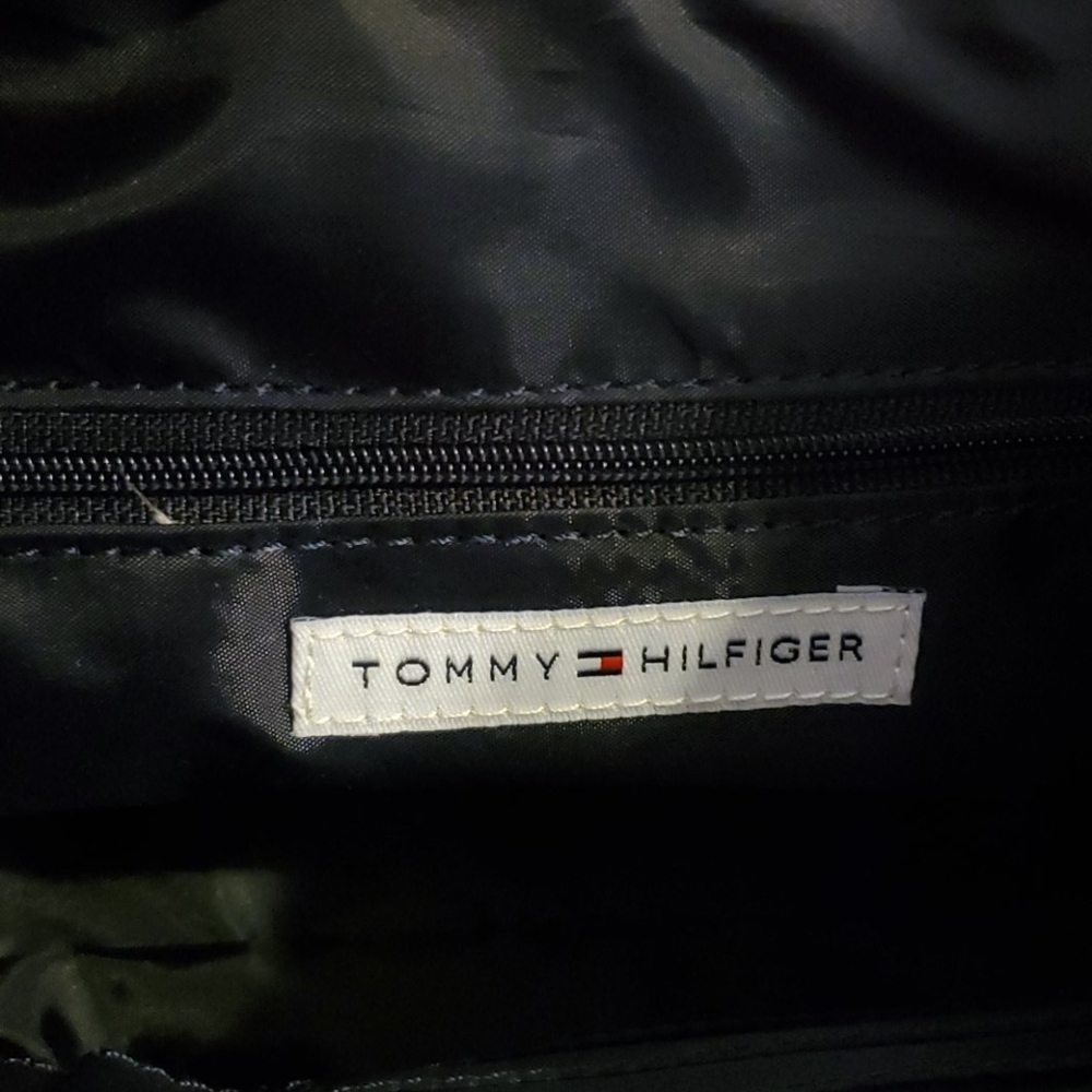 Tommy Hilfiger small handbag NWT - Picture 6 of 14